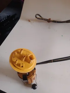 Volvo Xc90 D5 2007 Fuel Pump For Sale Delivery Available Country