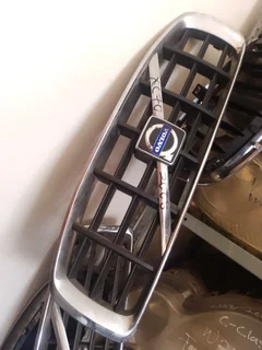 VOLVO XC70 2008 BUMPER GRILL ENGINE FOR SALE DELIVERY AVAILABLE COUNTRY WIDE