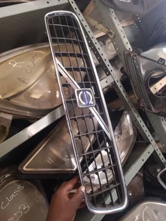 VOLVO XC70 2001-2004 BUMPER GRILL ENGINE FOR SALE DELIVERY AVAILABLE COUNTRY WIDE