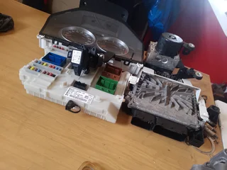 VOLVO S60 2012 D3 AUTMATIC LOCKSET FOR SALE DELIVERY AVAILABLE COUNTRY WIDE