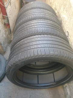 285 40 23.PIRELLI SCORPION ZERO