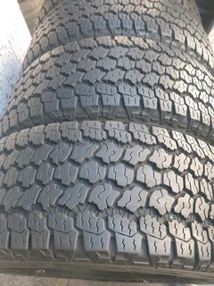 265 60 18.goodyear Wrangler A/t