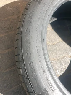 225 50 18.CONTINENTAL RUNFLAT