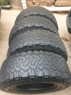 285 70 17.bfgoodrich All Terrain Ko2