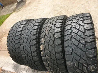 285 70 17.cooper Discoverer Stt Maxx