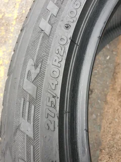 275 40 20 and 315 35 20.BRIDGESTONE DUELER RUNFLAT