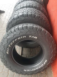 265 70 16.bfgoodrich All Terrain Ko2