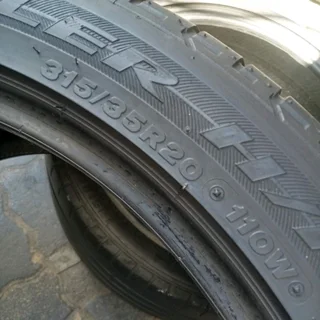 315 35 20.BRIDGESTONE DUELER RUNFLAT