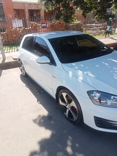 2014 Volkswagen Golf Hatchback