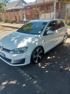 2014 Volkswagen Golf Hatchback