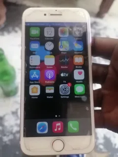 Cellphone - Ad posted by Thamsanqa Ndlovu