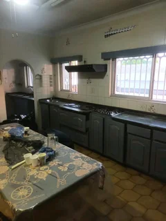 Kitchen Furniture Spray Painting