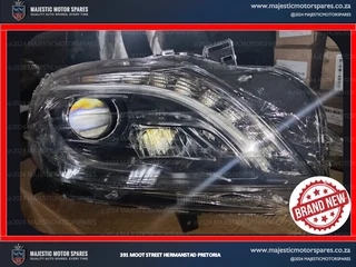Mercedes w166 xenon headlight - brand new replacement for ml-class for sale