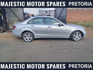 Mercedes C320 CDI preface stripping for spares