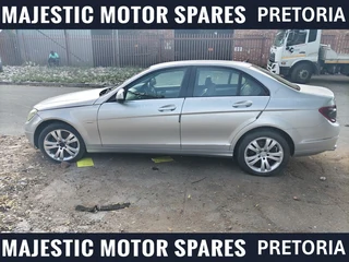 Mercedes C320 CDI preface stripping for spares