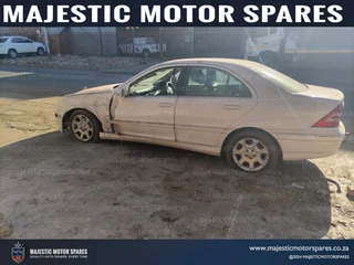 2006 Mercedes Benz C200 Kompressor used spares and parts for sale