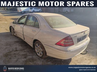 2006 Mercedes Benz C200 Kompressor used spares and parts for sale