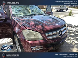 Mercedes Benz GL320 cdi 4matic stripping used spares used parts for sale