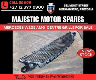 Mercedes-Benz W205 AMG Pre-Facelift Centre Grille for Sale – Brand New!