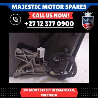 2013 Mercedes-Benz B180 W246 Preface door mirror for Sale - Second Hand