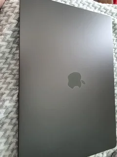Apple MacBook Pro 16 M4 pro