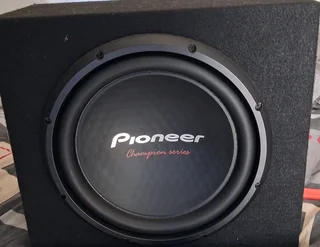 12 &#34;Pioneer subwoofer SVC with sealed enclosure