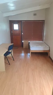 Bachelor room to rent