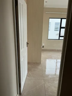 En-Suite Room to Rent in Parklands (Only Females)