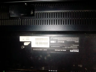 Philips colour TV 37 inch model 37pfl7422/98