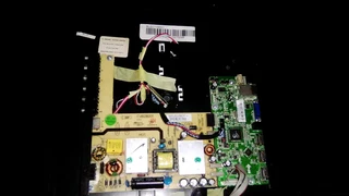 28 inch Telefunken tv model number Tledd 28fhd screen in good condition