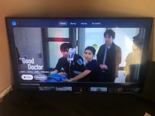 Samsung AU7000 43” Smart TV