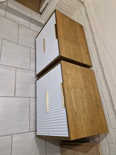 Side tables  pedestals