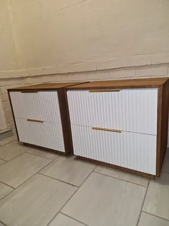 Side tables  pedestals