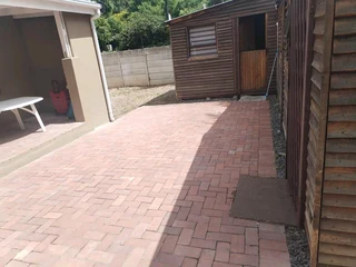 Cabin for rent in central Stellenbosch area