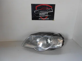 VW Tiguan 2006 Headlight