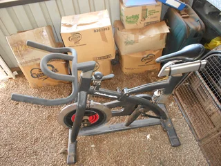 Heavy duty Proffesional Raleigh Indoor Spinning bike