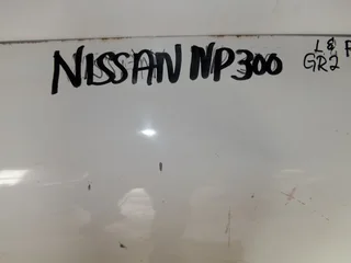 Nissan NP300 Bonnet - White