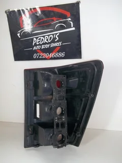 Jeep Cherokee tail light (Left)