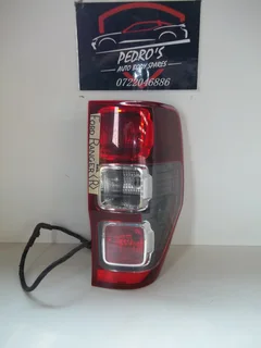 Ford WildTrak tail light (Right)