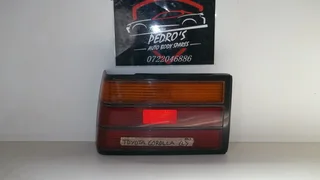 Toyota Corolla tail light (Left)