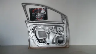 VW Polo 6 passenger front door