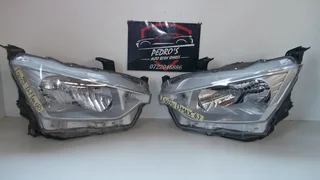 Isuzu D-Max ('24-'25) Headlight set(SOLD AS A SET)