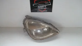 Mercedes (W168) Right headlight