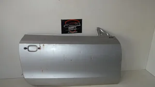 Audi A8 (8T-F) right front door