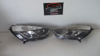 Renault Clio 4 headlight set