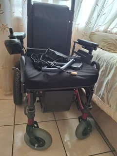 Electronic wheelchair