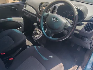2014 Hyundai i10 GLS... 5 Door Hatchback