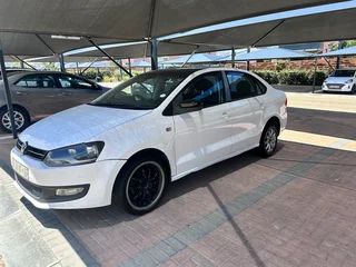 2011 Volkswagen Polo Sedan Sedan