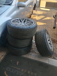 Mercedes Benz 20&#34; rims and tyres
