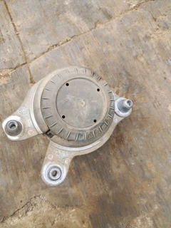 Mercedes benz c class w205 m274 engine mounting